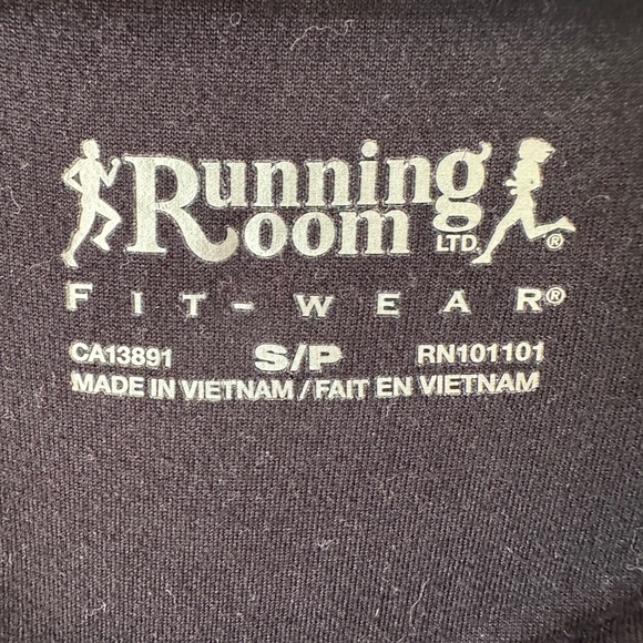 Running Room Long-Sleeve Shirt – Size Small - Picture 3 of 3